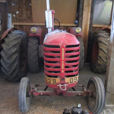 6 massey harris img 274