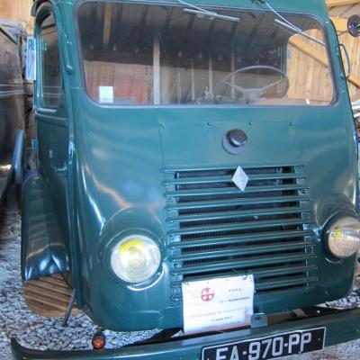 55 goelette renault img 314